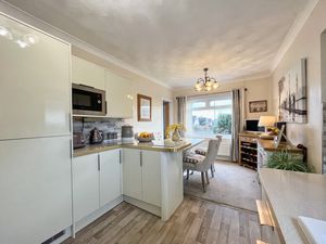 Photo 17- click for photo gallery